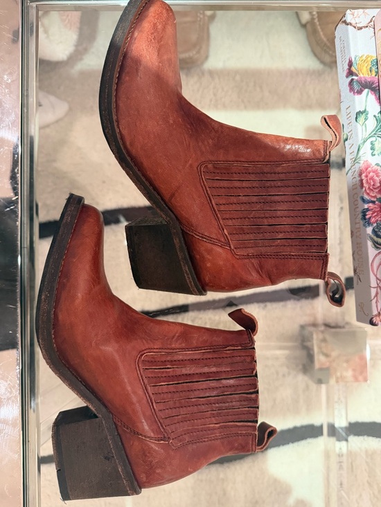 ALLSAINTS BONNIE VALLEY DISTRESSED BROWN LEATHER ANKLE WESTERN BOOT - Picture 7 of 9